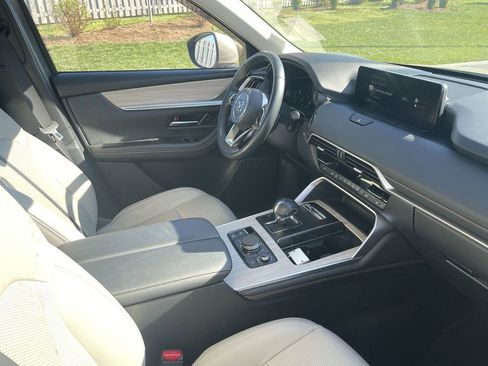 Used 2024 MAZDA CX-90 Plug-In Hybrid w/ Preferred AWD/4WD image 41