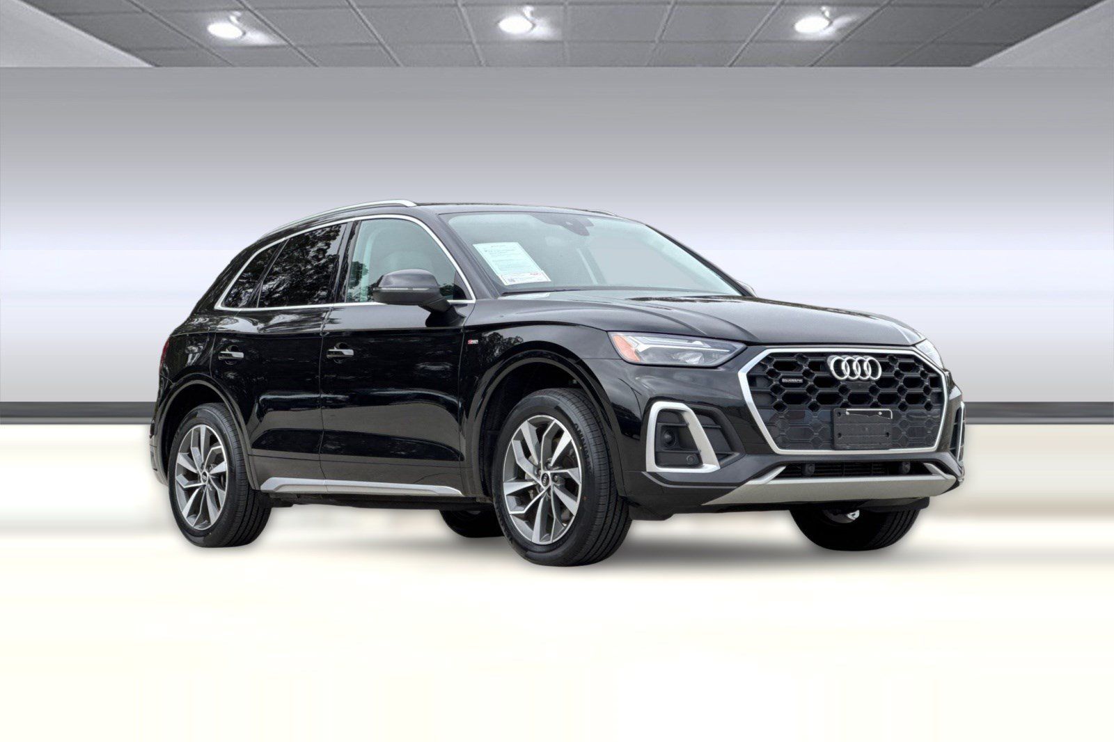Used 2022 Audi Q5 2.0T Premium Plus w/ Premium Plus Package AWD/4WD image 6