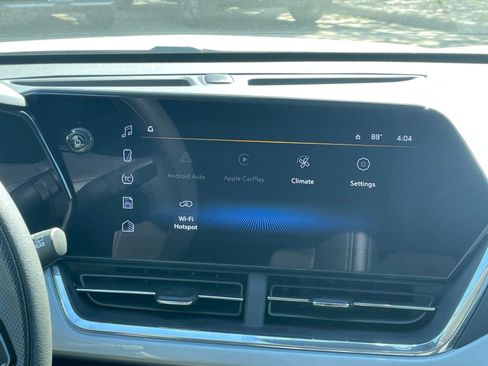 Used 2025 Chevrolet Trax LT image 20