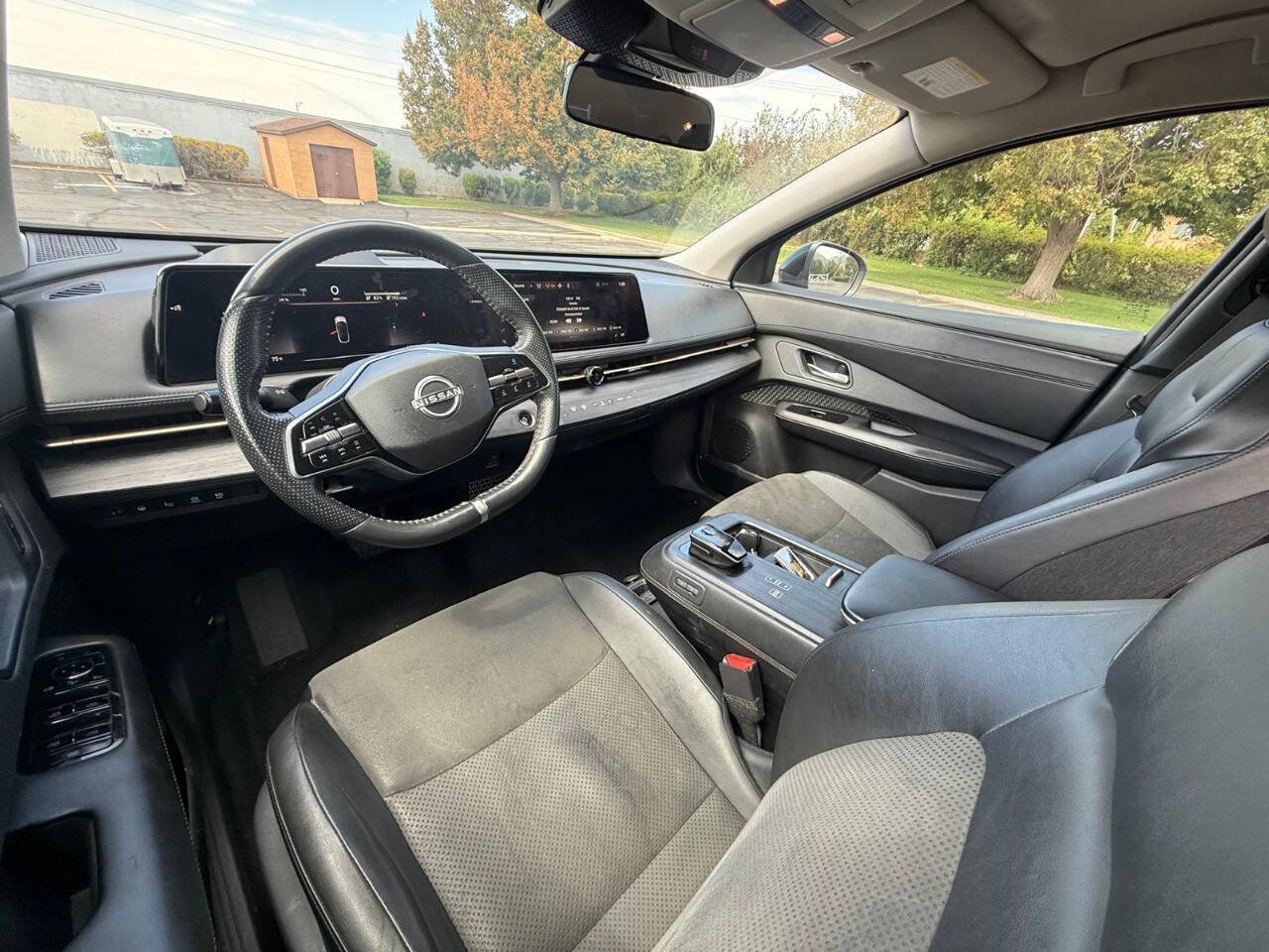 Used 2023 Nissan Ariya FWD image 9