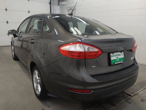 Used 2019 Ford Fiesta SE image 5