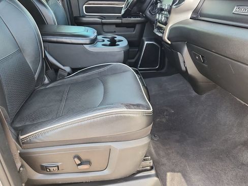 Used 2021 RAM 2500 Laramie AWD/4WD image 12