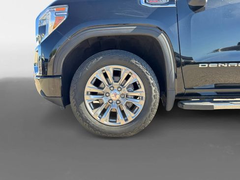 Used 2021 GMC Sierra 1500 Denali w/ Driver Alert Package II image 17