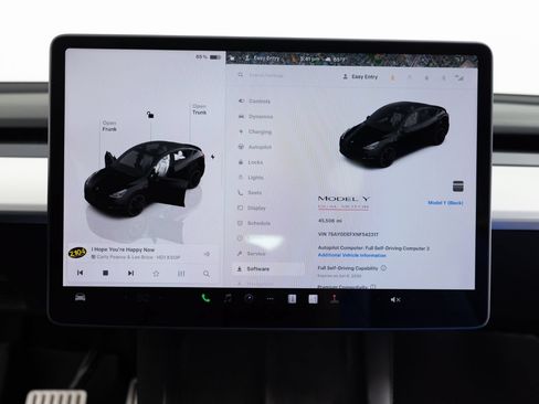 Used 2022 Tesla Model Y Performance AWD/4WD image 32