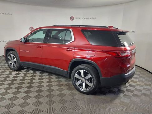 Used 2020 Chevrolet Traverse LT w/ LT Premium Package FWD image 7