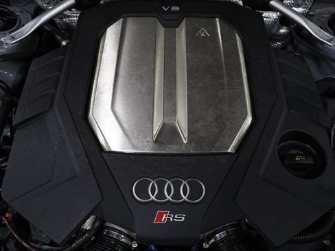 Used 2021 Audi RS 7 Sportback w/ Black Optic Package AWD/4WD image 35