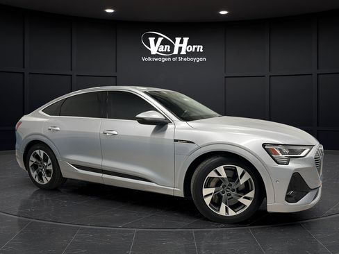 Used 2022 Audi e-tron Prestige w/ Prestige Package AWD/4WD image 1