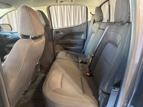 Used 2016 Chevrolet Colorado LT w/ LT Convenience Package image 17