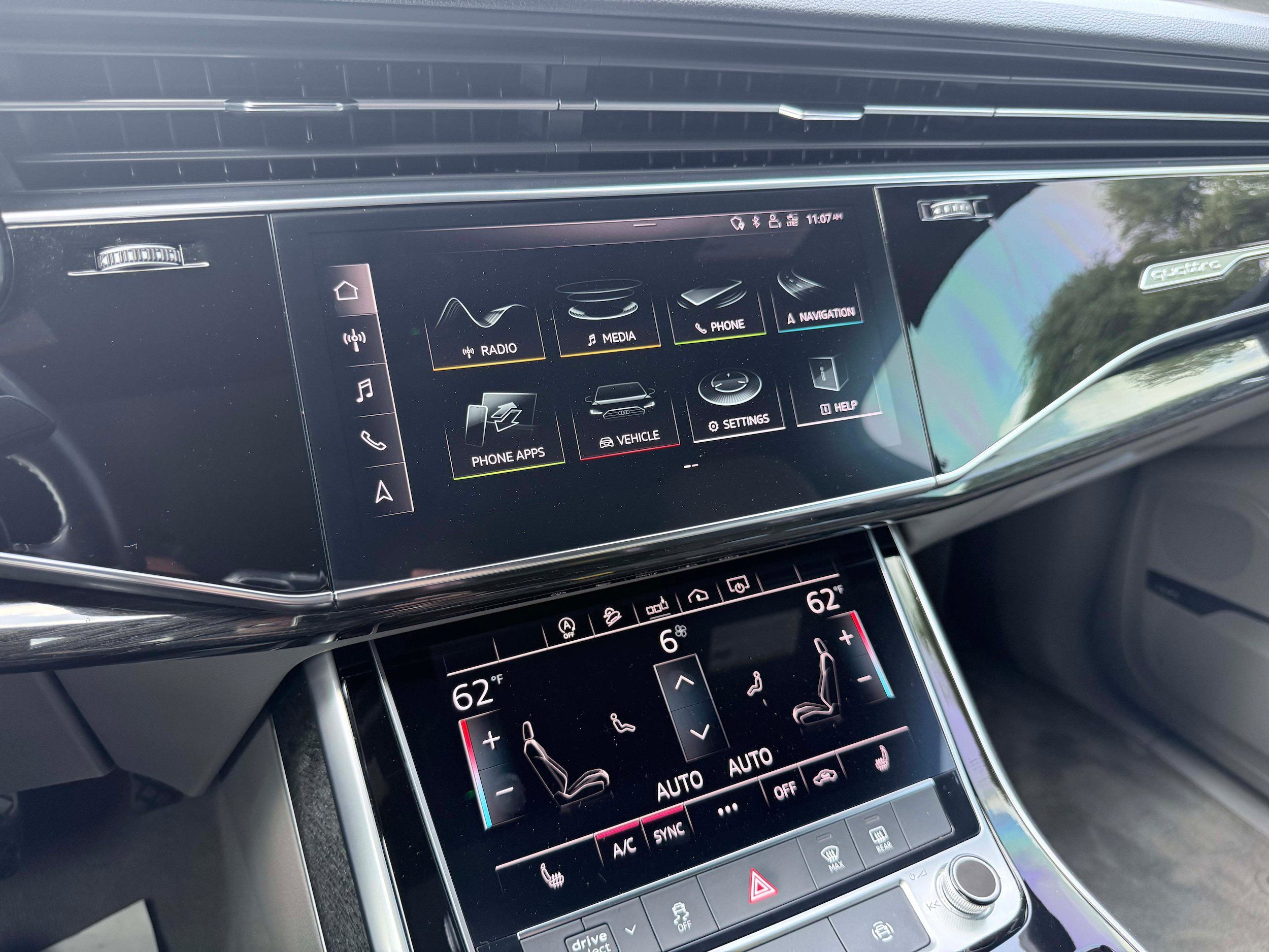 Used 2020 Audi Q7 3.0T Premium Plus w/ Premium Plus Package AWD/4WD image 24