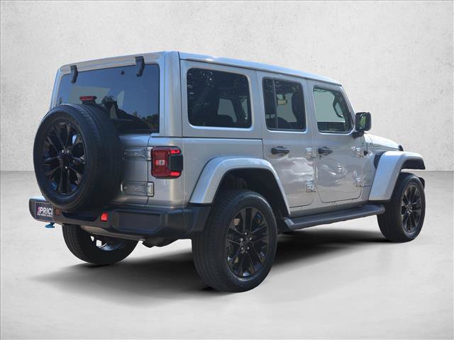 Used 2023 Jeep Wrangler Unlimited Sahara w/ Cold Weather Group AWD/4WD image 5