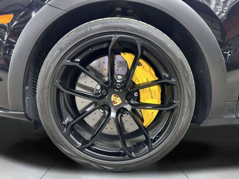 Used 2022 Porsche Cayenne Turbo GT AWD/4WD image 69