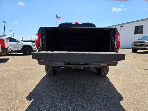 Used 2023 Ford F150 Lightning XLT AWD/4WD image 4