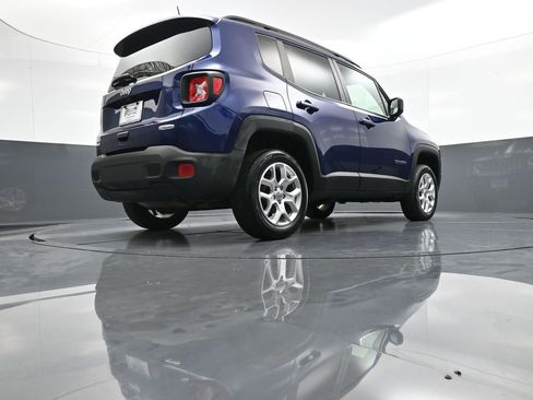 Used 2018 Jeep Renegade Latitude image 28