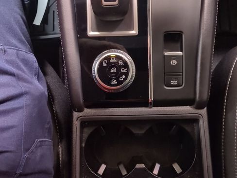 Used 2024 Mitsubishi Outlander ES image 20