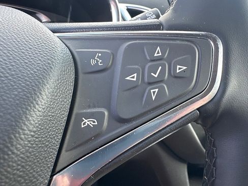 Used 2024 Chevrolet Equinox LT image 19