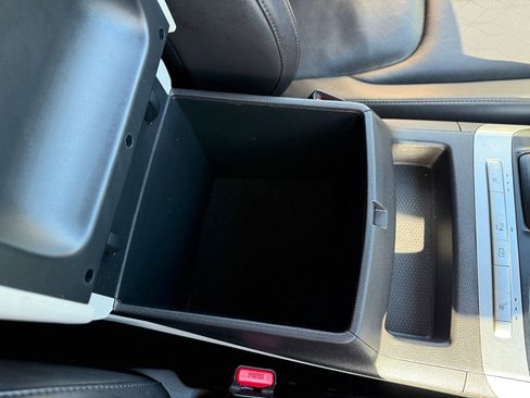 Used 2024 Kia Carnival LX image 29