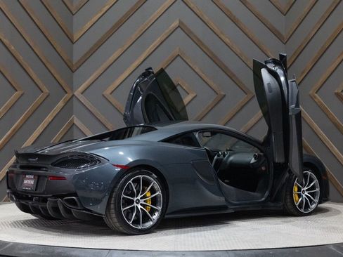 Used 2019 McLaren 570S Coupe image 2