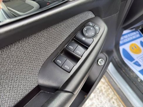 Used 2025 Chevrolet TrailBlazer LT w/ Convenience Package image 21