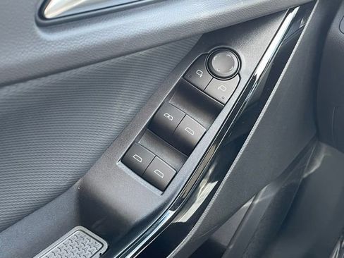 New 2026 Chevrolet Equinox LT image 29