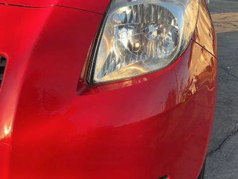 Used 2007 Toyota Yaris 2-Door Hatchback image 11