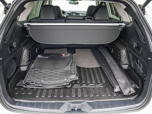 Used 2023 Subaru Outback Limited image 24