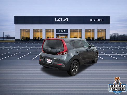 Used 2021 Kia Soul EX image 5