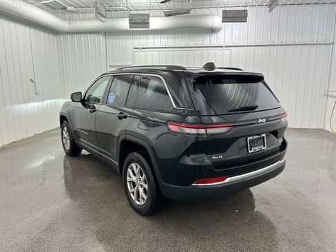 Used 2022 Jeep Grand Cherokee Limited AWD/4WD image 21