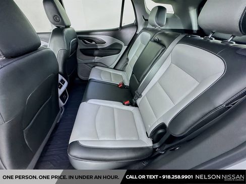 Used 2022 GMC Terrain SLT w/ LPO, Floor Liner Package image 23