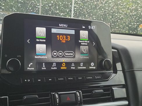 Used 2025 Nissan Pathfinder SL AWD/4WD image 27