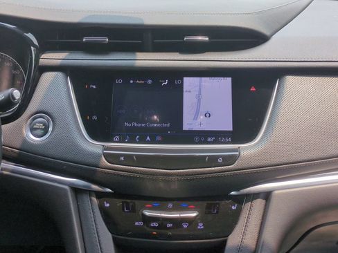 Used 2023 Cadillac XT5 Premium Luxury AWD/4WD image 17