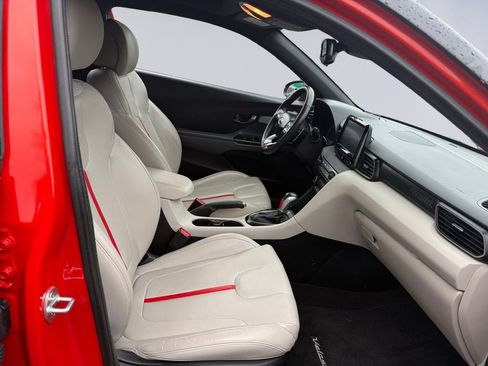 Used 2019 Hyundai Veloster Turbo Ultimate image 17