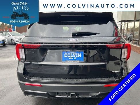 Certified 2025 Ford Explorer ST-Line w/ ST-Line Street Pack image 10
