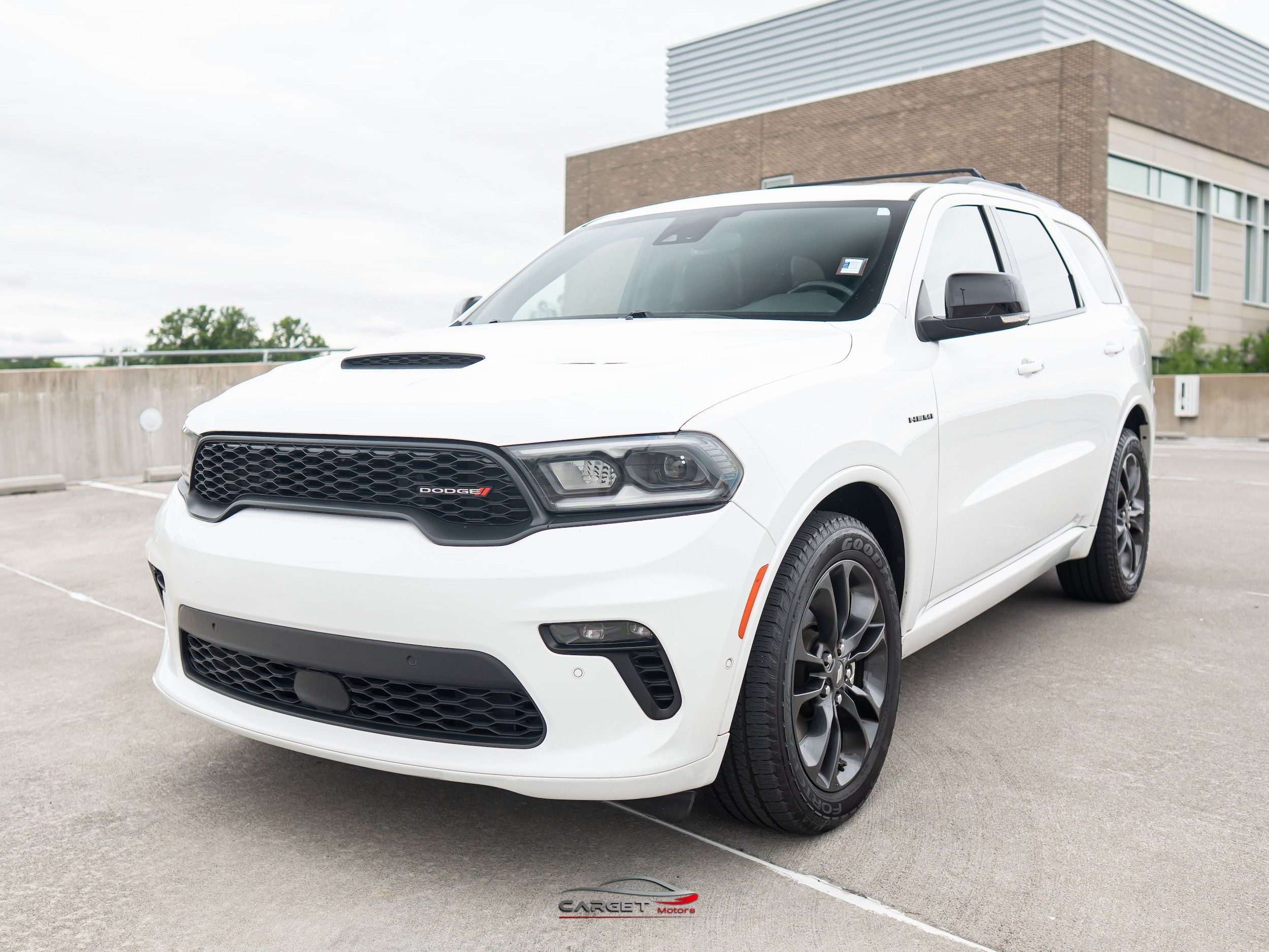 Used 2023 Dodge Durango R/T RWD image 3