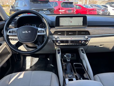 Used 2022 Kia Telluride EX w/ EX Premium Package image 12