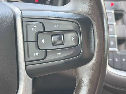 Used 2023 GMC Yukon XL SLT w/ SLT Premium Package AWD/4WD image 28