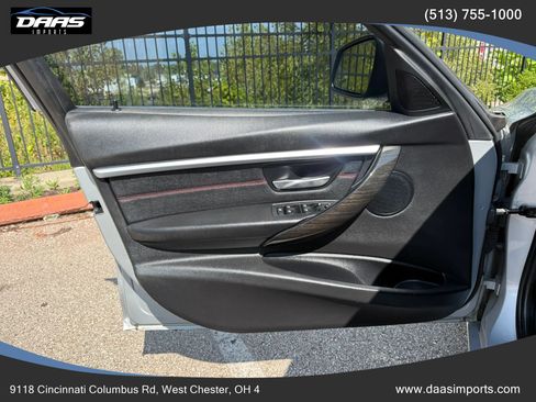 Used 2018 BMW 330i xDrive Sedan AWD/4WD image 14