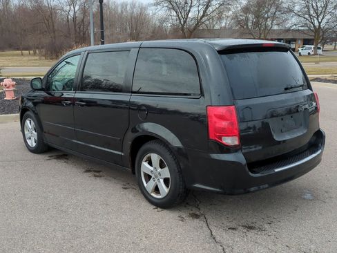 Used 2013 Dodge Grand Caravan SE image 6