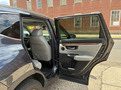 Used 2017 Honda CR-V Touring image 10