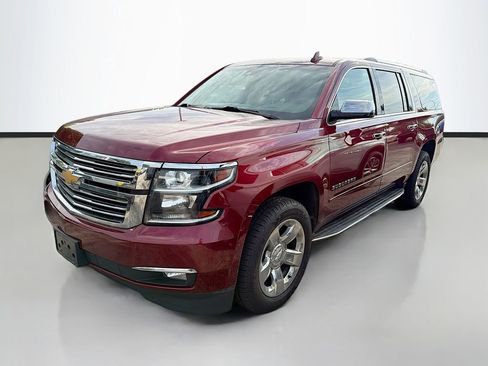 Used 2018 Chevrolet Suburban Premier AWD/4WD image 5