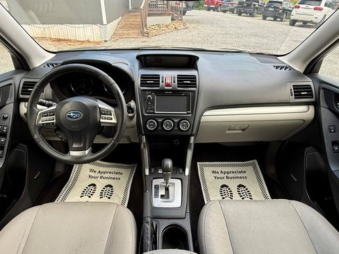 Used 2014 Subaru Forester 2.5i Touring AWD/4WD image 7
