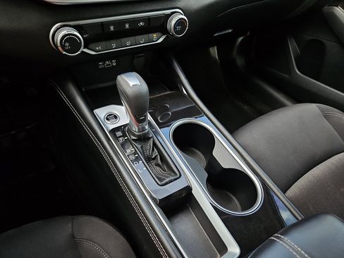 Used 2023 Nissan Altima 2.5 SV image 12