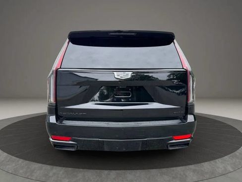 Used 2024 Cadillac Escalade ESV Sport w/ LPO, ONYX Package AWD/4WD image 6