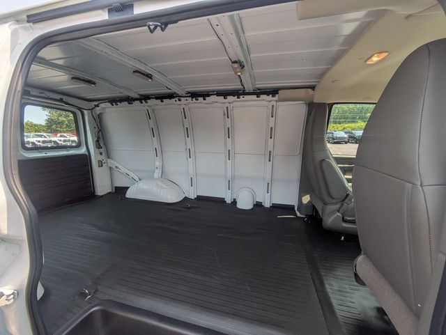 New 2026 GMC Savana 2500 w/ Chrome Appearance Package RWD image 25