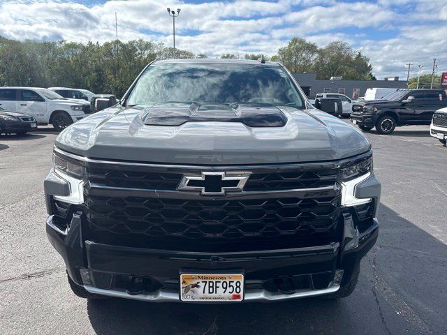 Used 2024 Chevrolet Silverado 1500 ZR2 w/ Technology Package AWD/4WD image 2