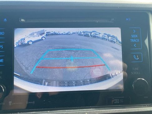 Used 2019 Toyota Tacoma TRD Sport AWD/4WD image 25