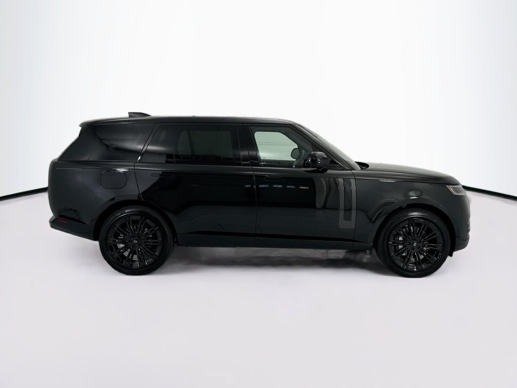 New 2027 Land Rover Range Rover Long Wheelbase SE AWD/4WD image 4
