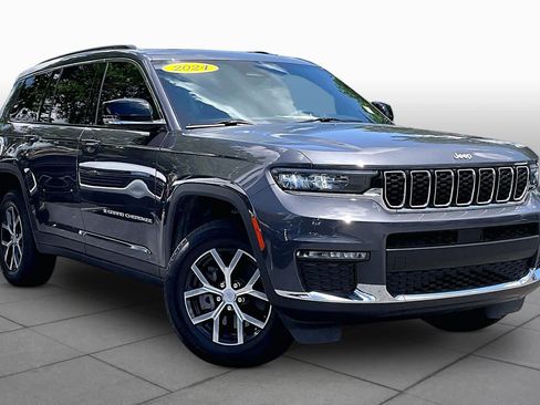 Used 2024 Jeep Grand Cherokee L Limited RWD image 3