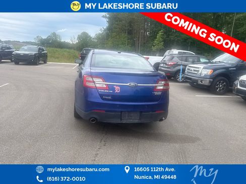 Used 2015 Ford Taurus Limited w/ Equipment Group 301A FWD image 8