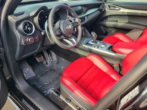 New 2025 Alfa Romeo Stelvio Sprint w/ Veloce Package image 9