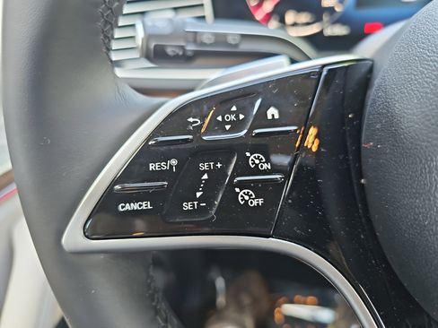 Certified 2026 Mercedes-Benz GLE 350 4MATIC image 17